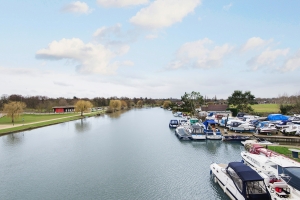 Quality local area guides with quality market analysis will win you clients and better place SEO